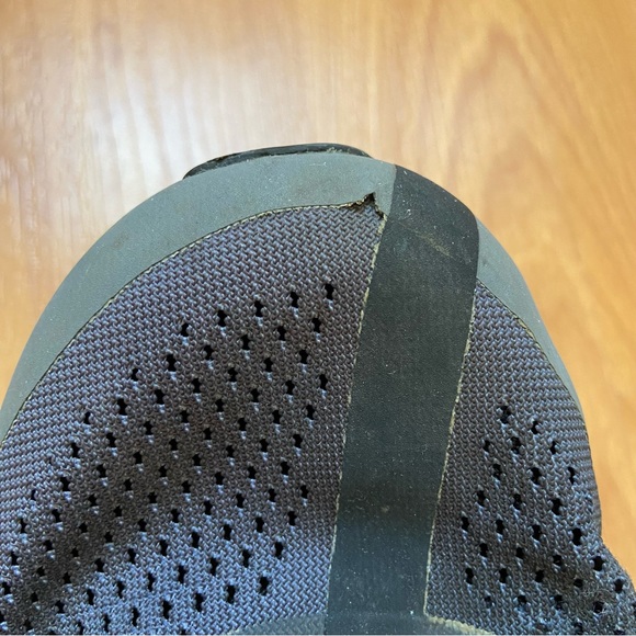 On Running Men’s CloudFlow Running Shoes Size 7 - Picture 12 of 14